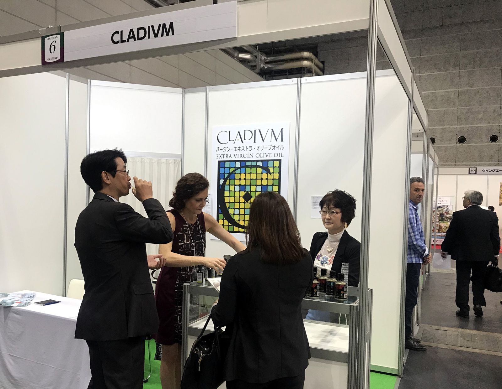 Dos empresas cordobesas de aceite participan en la mayor feria del sector celebrada en Japón.