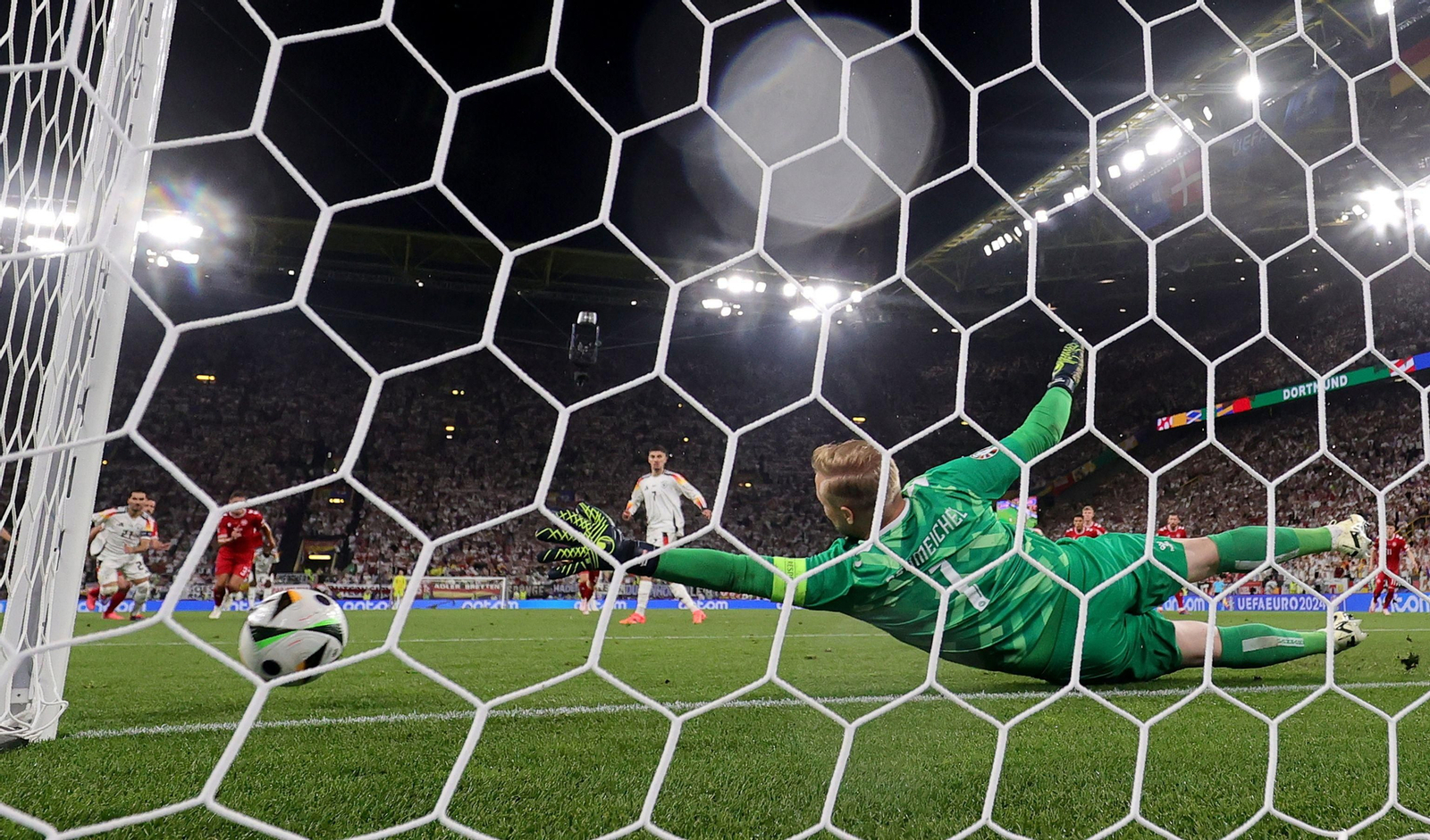 Las mejores fotos del Alemania - Dinamarca