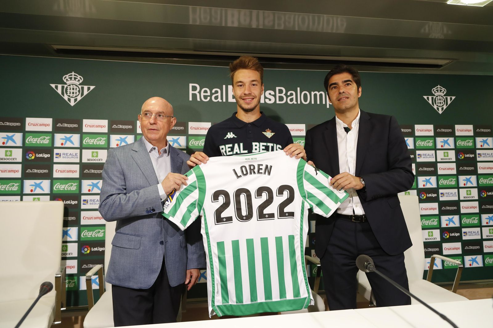 Loren, junto a Serra Ferrer y Haro.