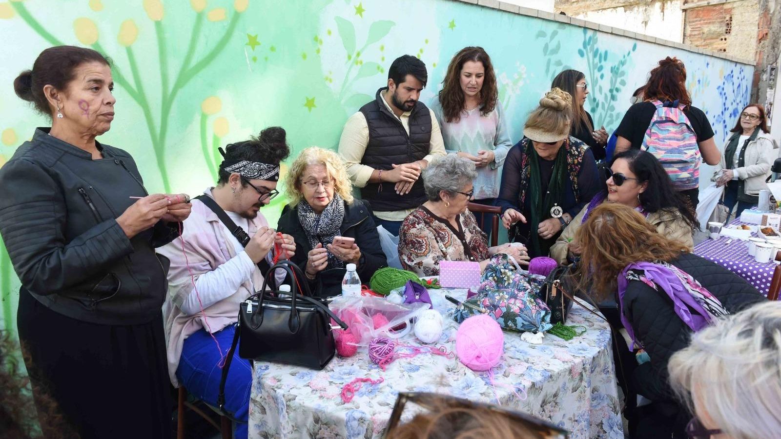 Vecinas del barrio de La Caridad de Algeciras ‘tejen redes’ contra la violencia de género.