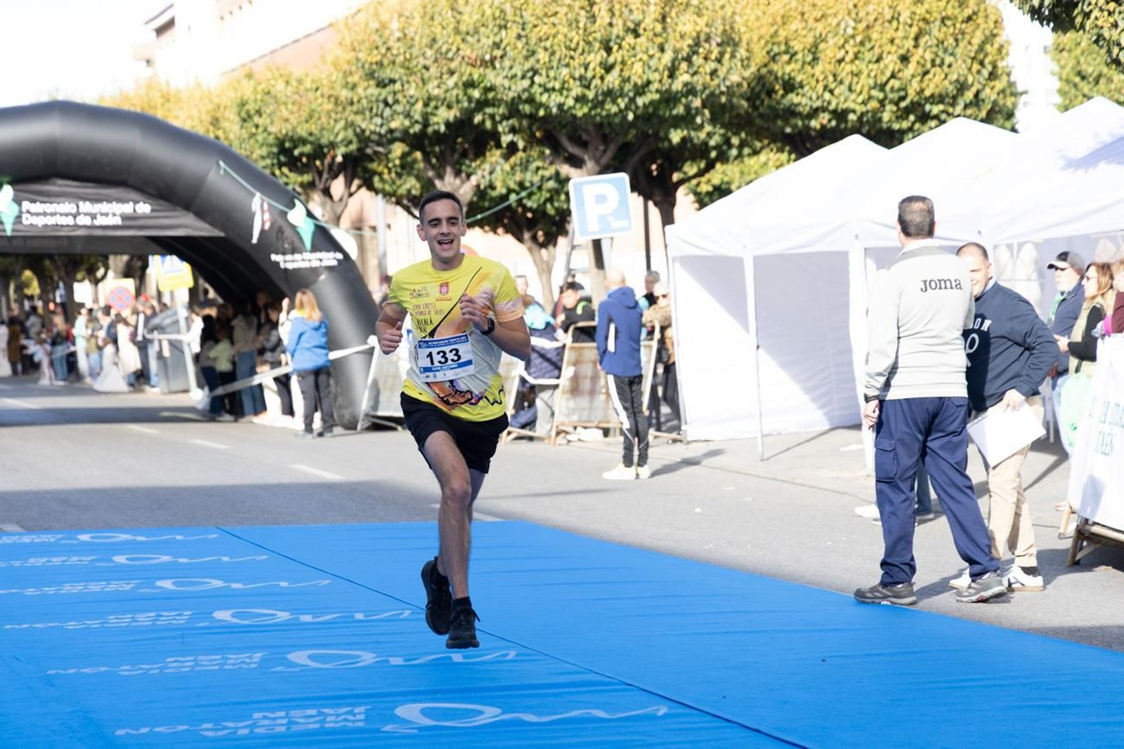 En imágenes: multitudinaria e histórica XXIX Media Maratón 'Ciudad de Jaén' y 10k en memoria de Paco Manzaneda (2)