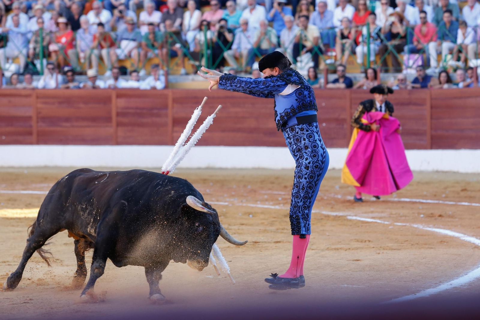 Un momento de una de las corridas de toros en La Línea en 2024.