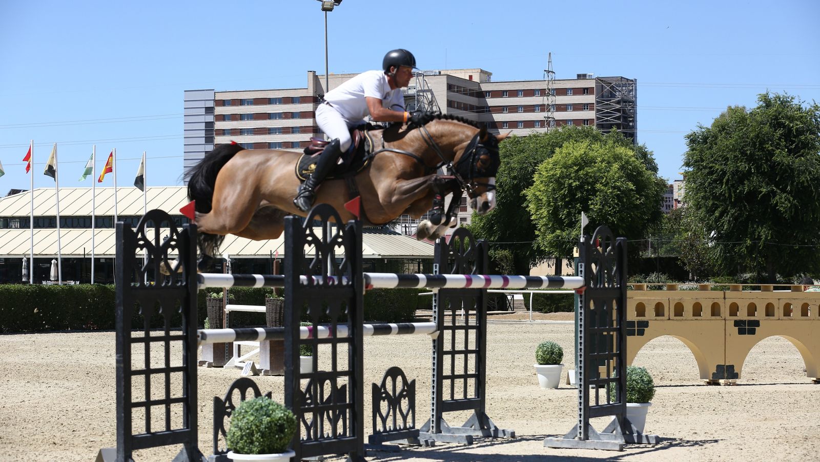 El segundo clasificado, el sevillano Jesús Torres, con 'Grupo Prom Hacienda'.