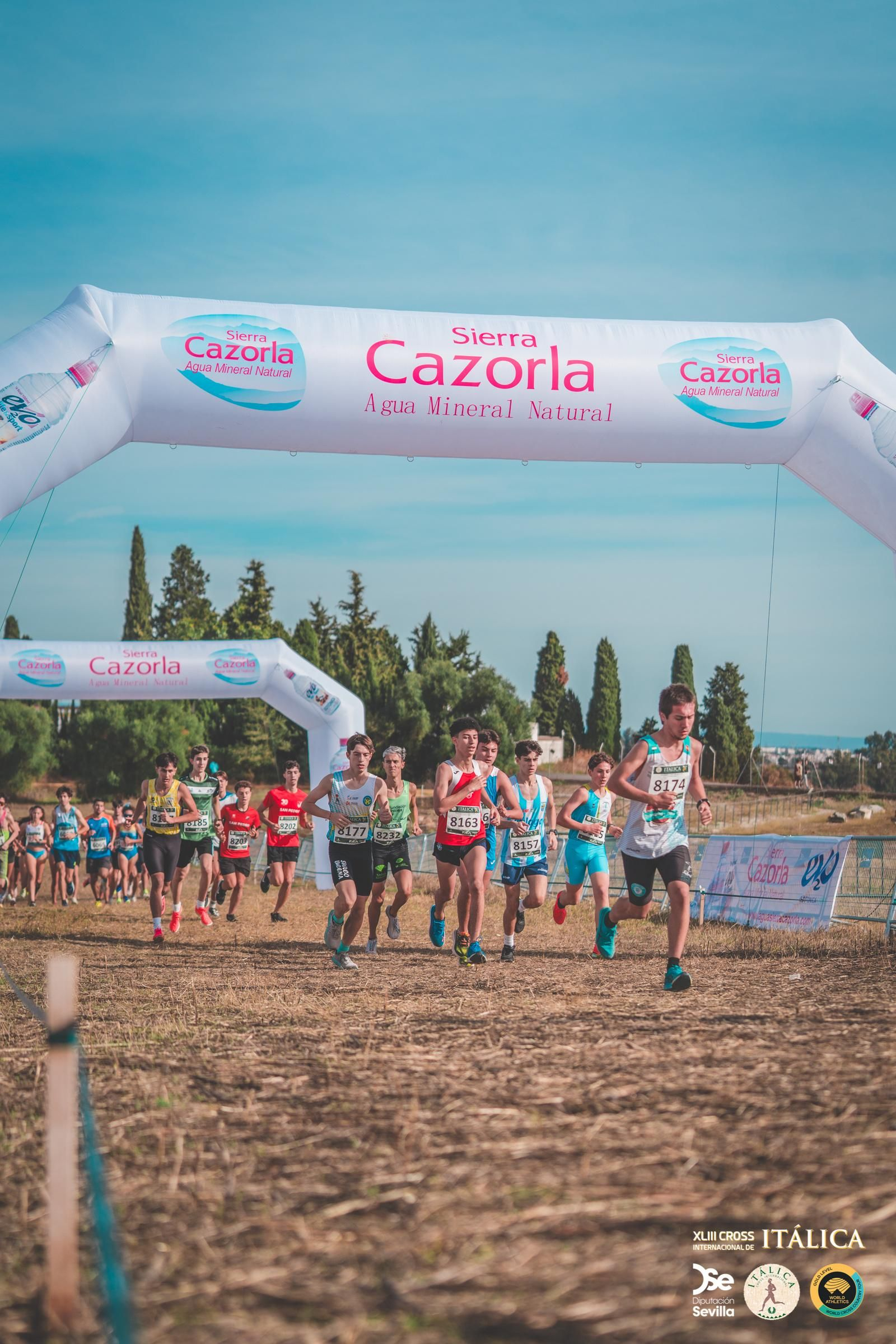 Búscate en las fotos del Cross de Itálica 2025 | 5