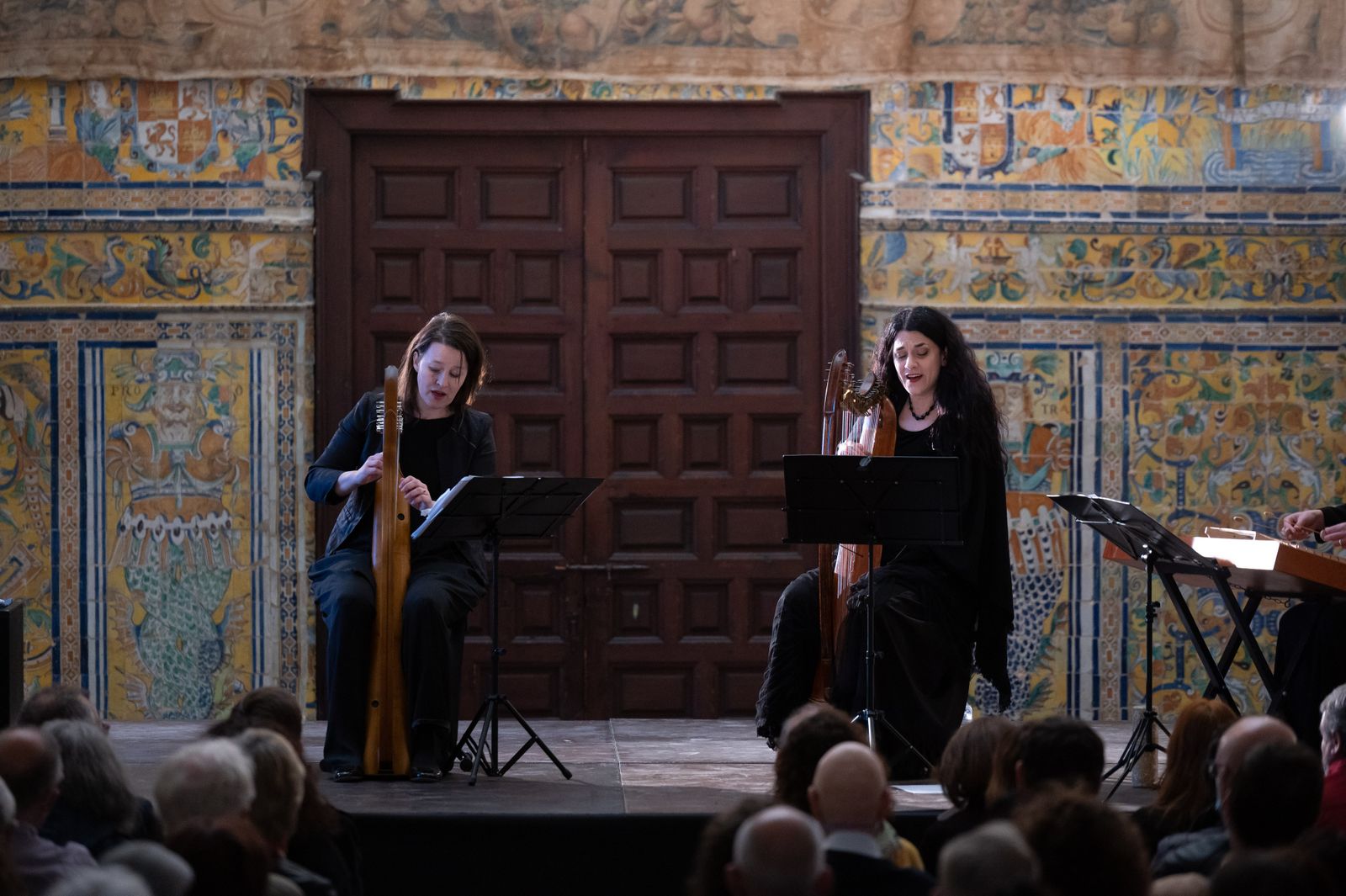 Hana Blazíková y Barbora Kabátková, durante su actuación