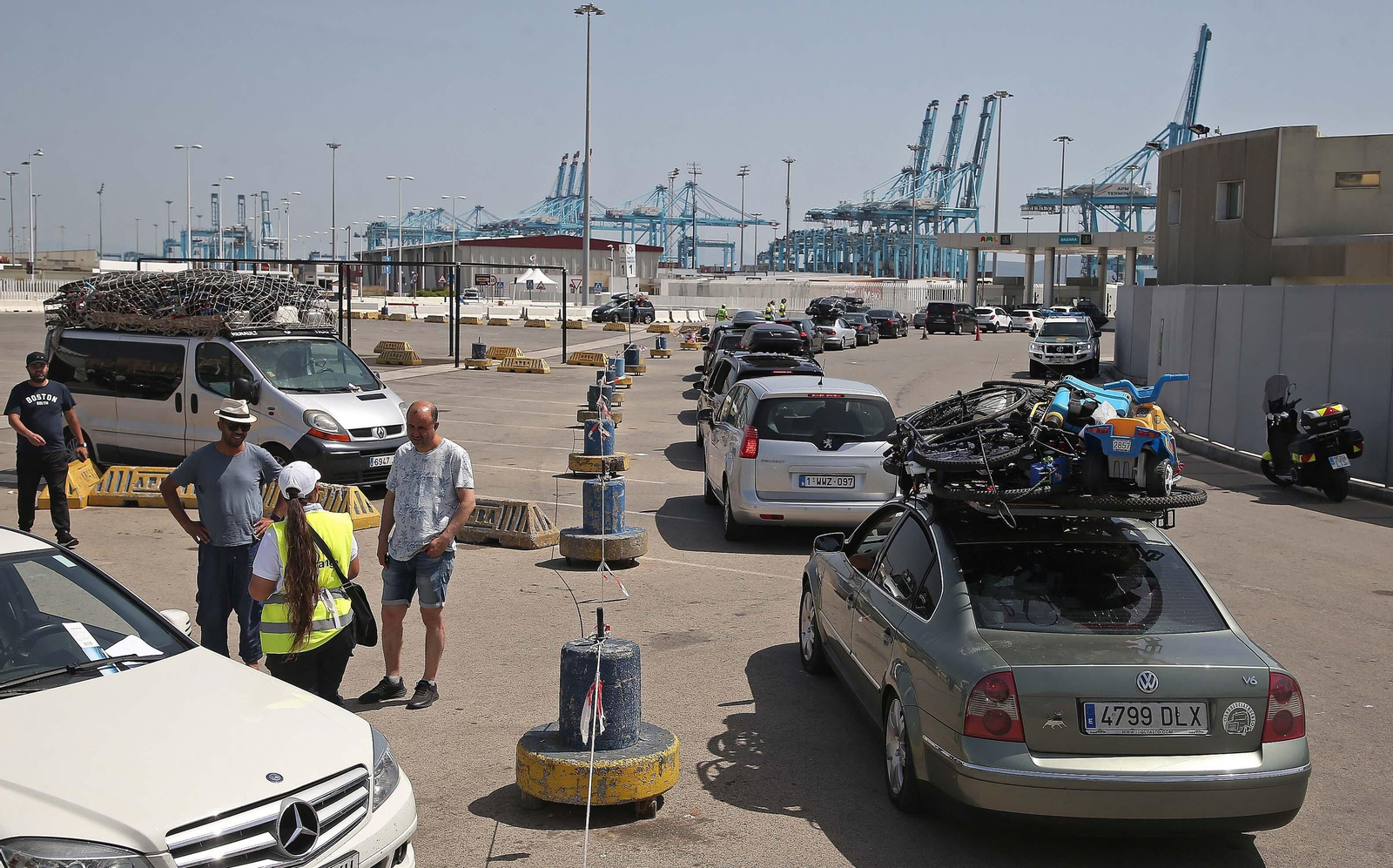 Fotos del domingo en la Operación Paso del Estrecho en Algeciras