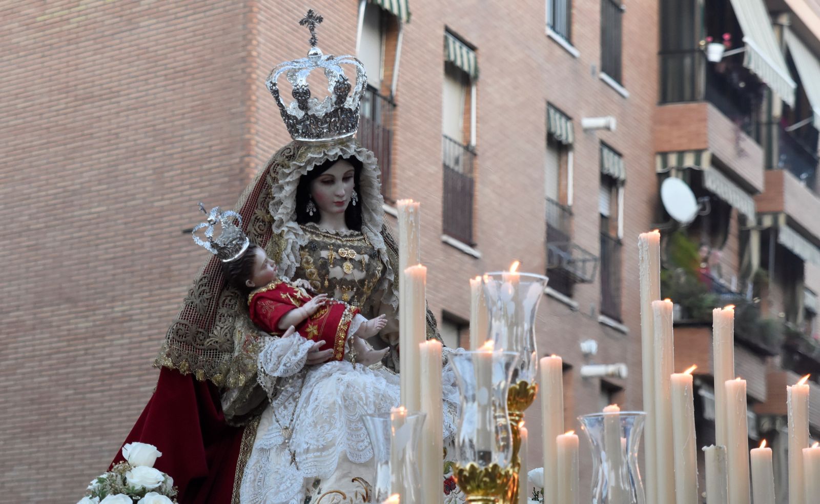 La procesión de la Virgen de Belén, en imágenes