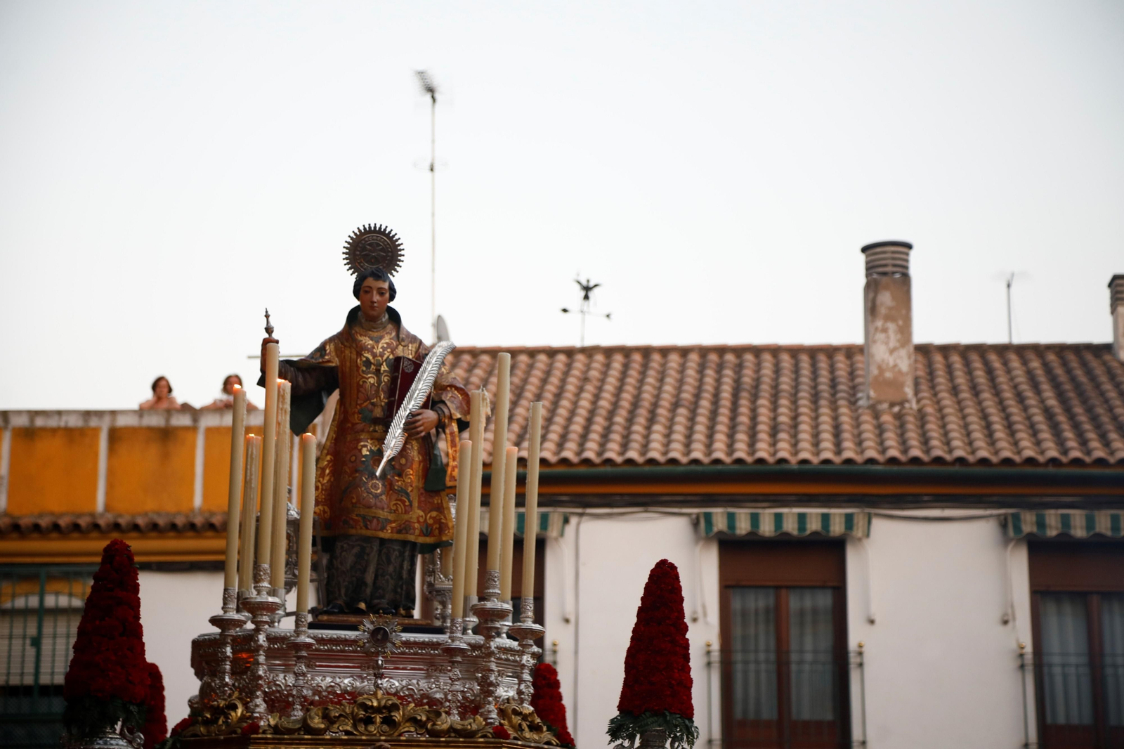 La procesión de San Lorenzo Mártir en Córdoba, en imágenes