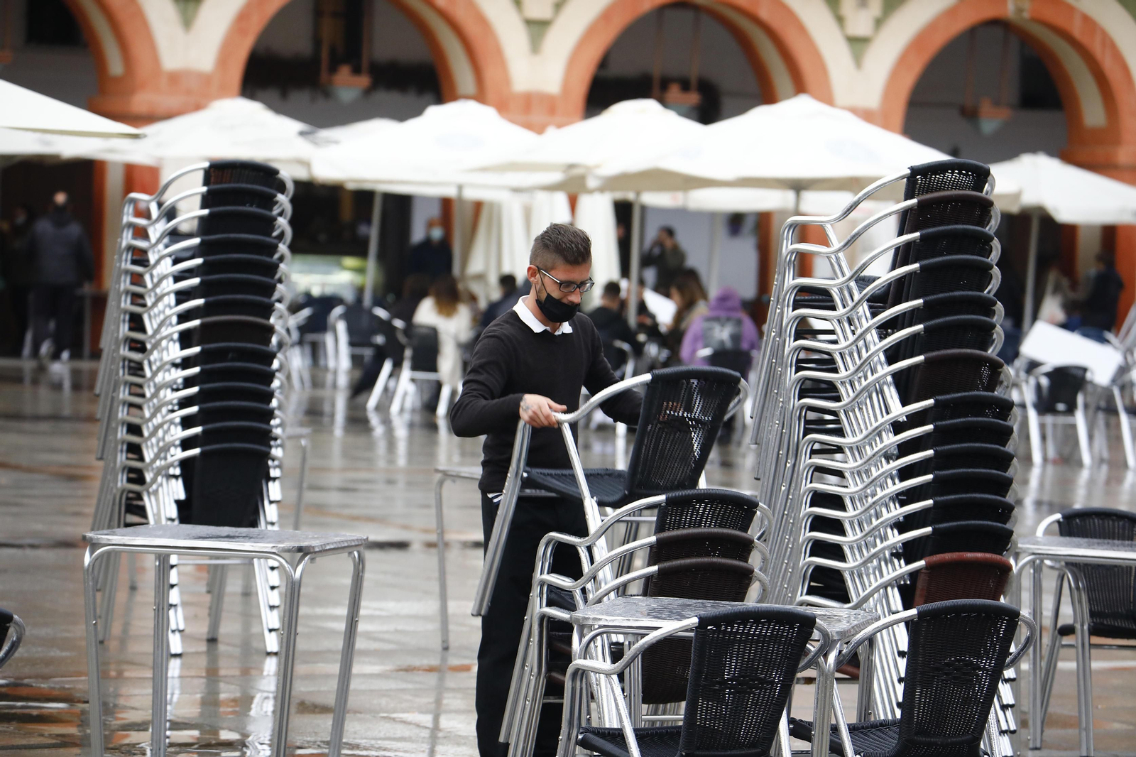 Fotografías: Tarde de bares y compras dos meses después en Córdoba