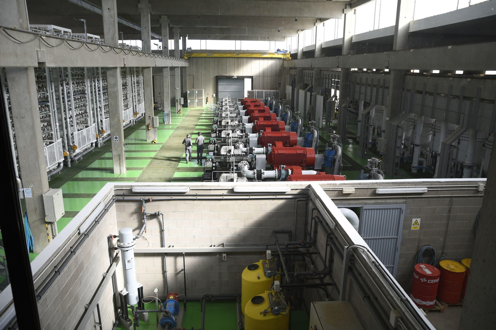 Imagen del interior de las instalaciones de la desaladora de la capital almeriense. Imagen del interior de las instalaciones de la desaladora de la capital almeriense.