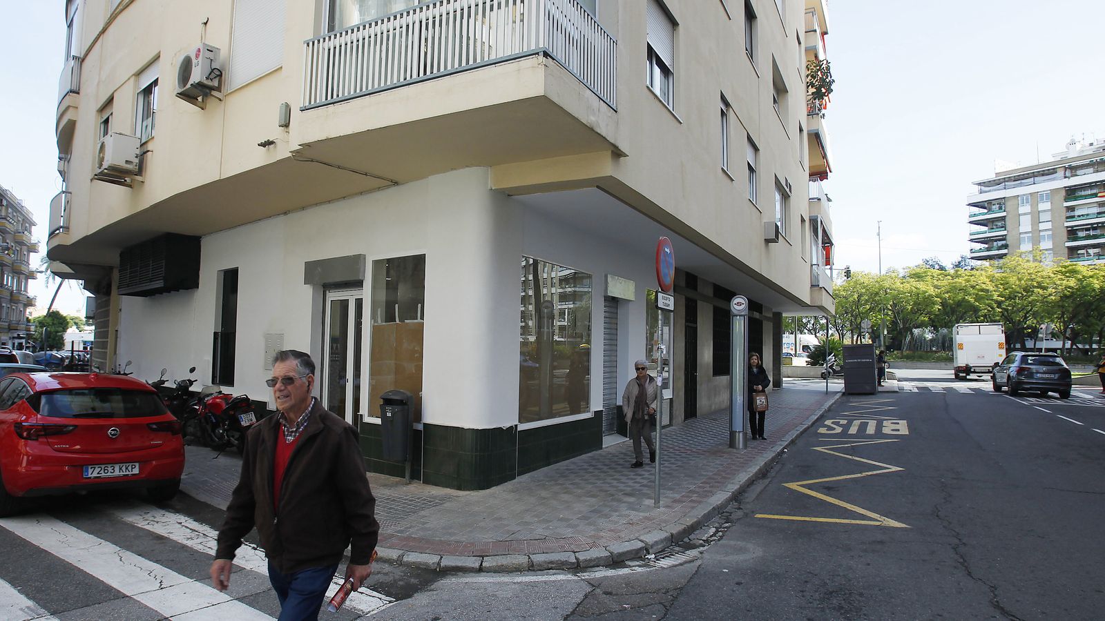 El local donde irá el comercio de Rufino en Sevilla, junto a la Plaza de Cuba