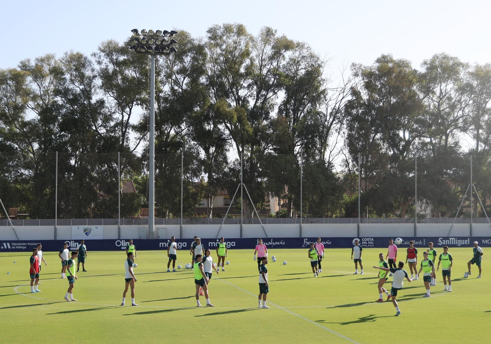El Málaga CF se muda a la Ciudad Deportiva sin Eneko Jauregi