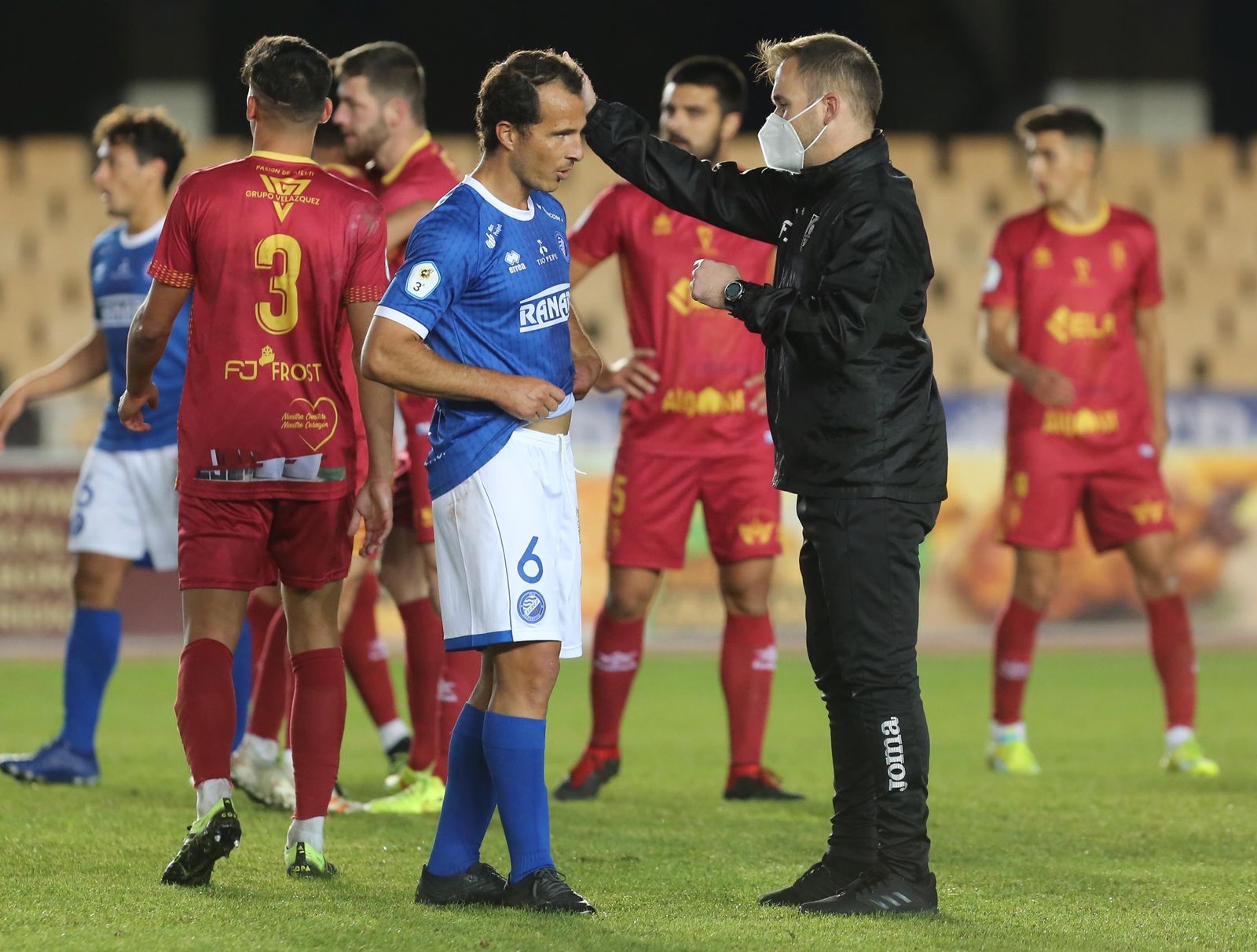 Imágenes de la derrota del Xerez DFC contra el Antoniano en Chapín