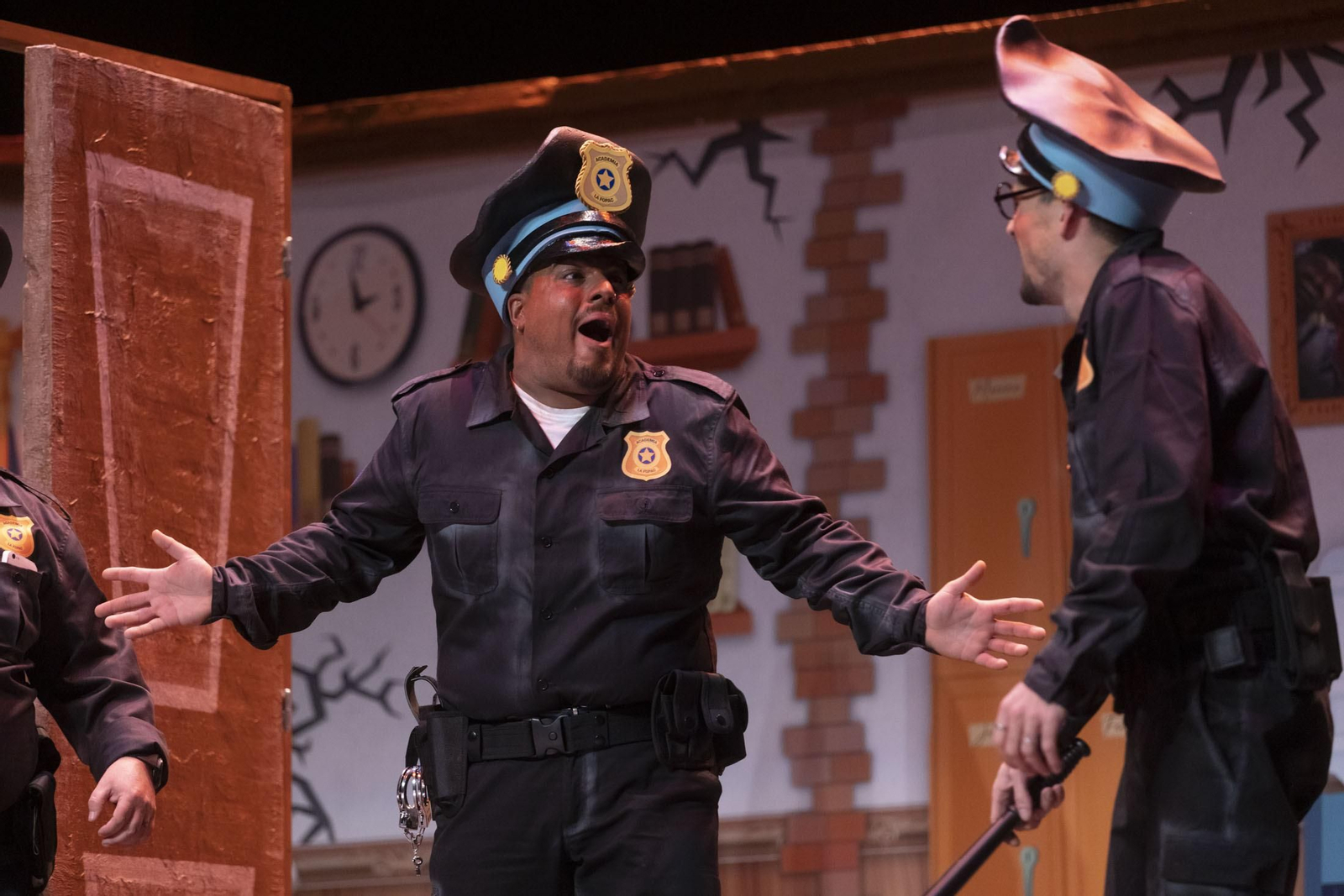 Imágenes de la actuación del cuarteto de Huelva “La F.O.P.A.C.” en la Final del Carnaval Colombino