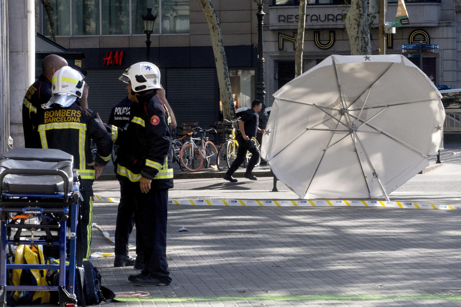 Las imágenes del atropello masivo en Las Ramblas de Barcelona.