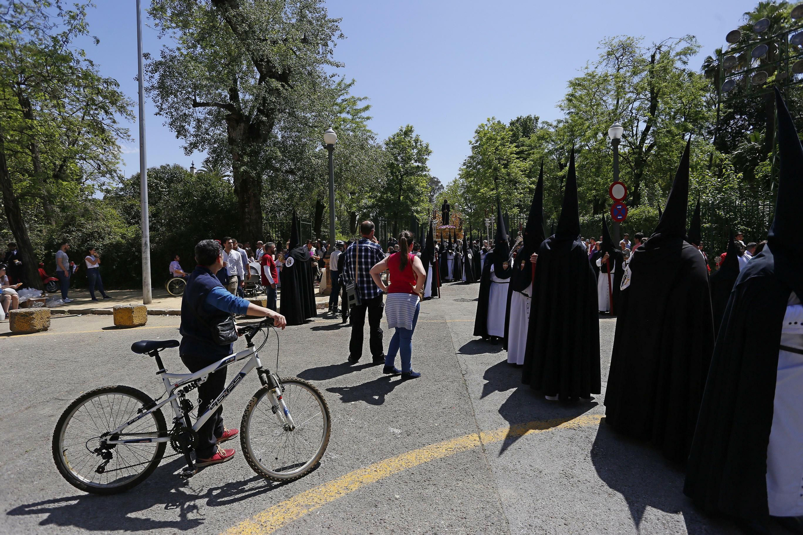 Las imágenes de La Hermandad de Santa Genoveva