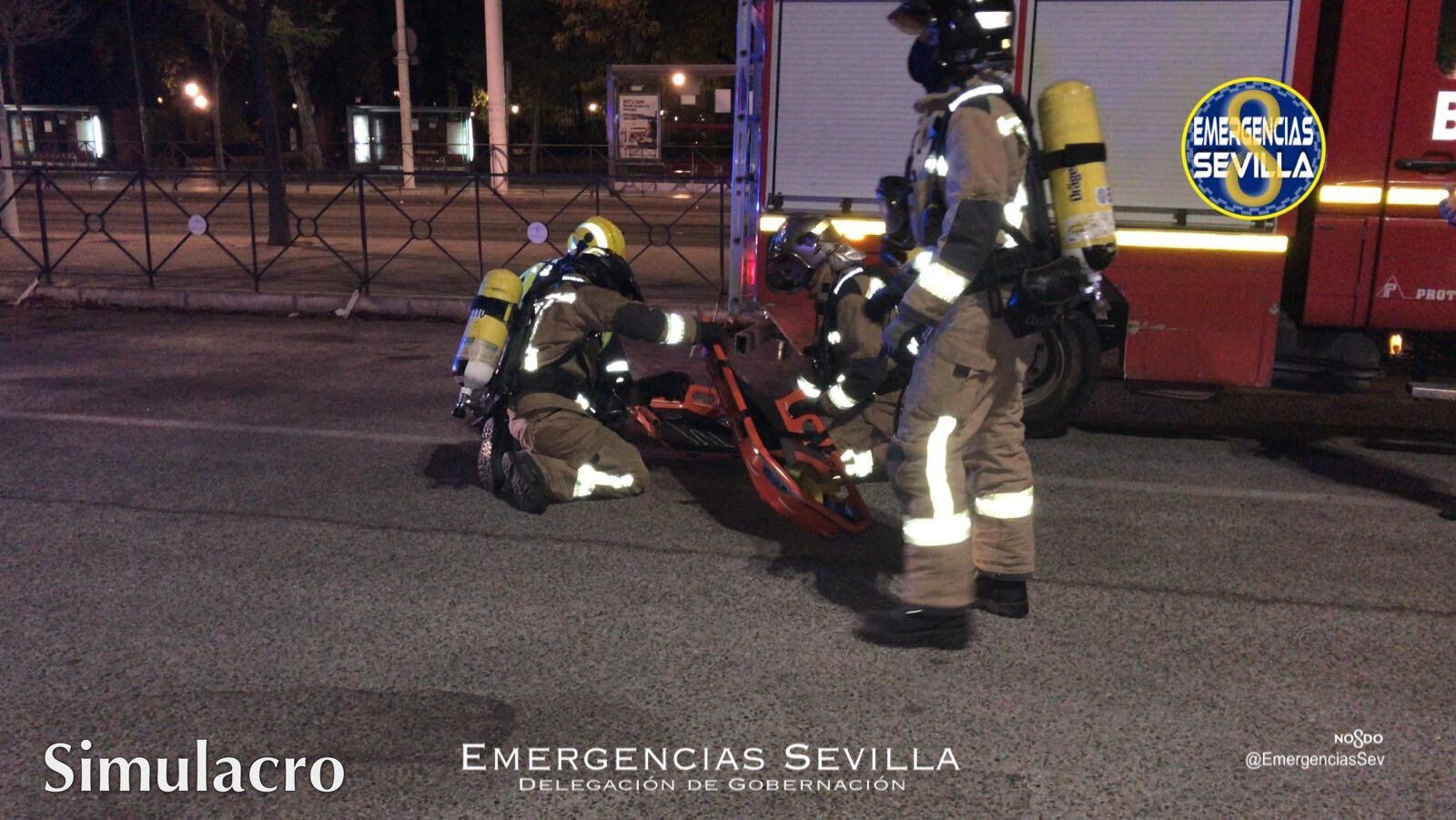 Las imágenes del simulacro de incendios de los Bomberos en el Metro de Sevilla