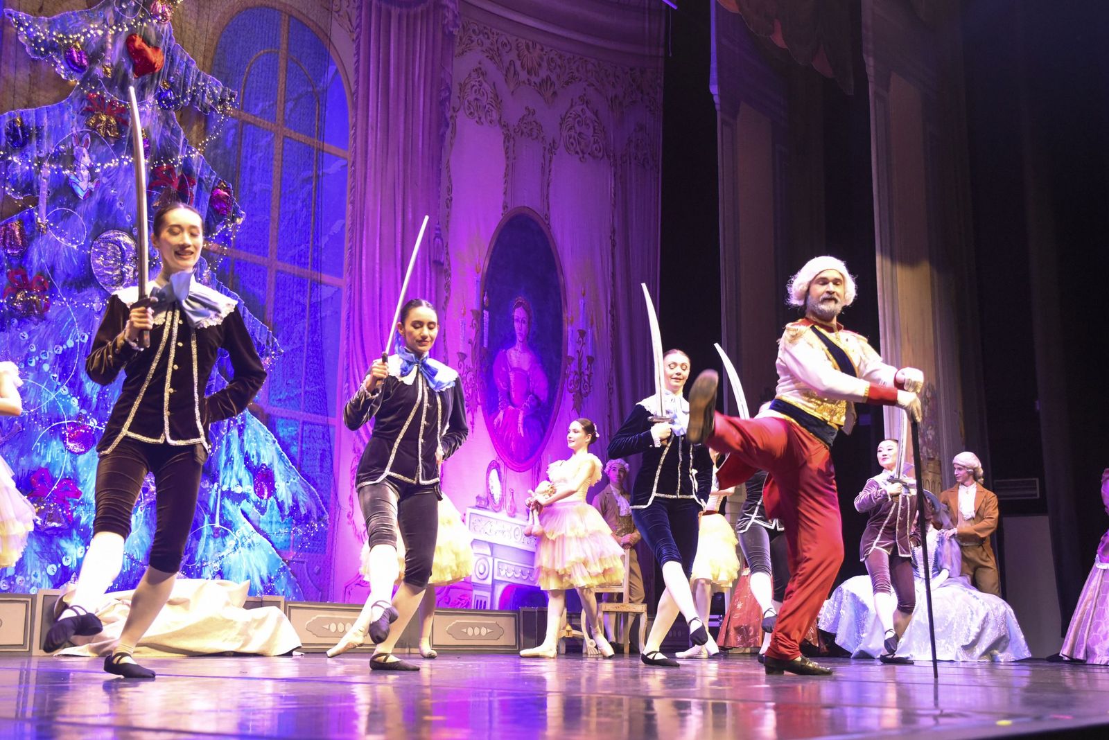 Las fotos de "El Cascanueces", por el ballet de Kiev, en La Linea