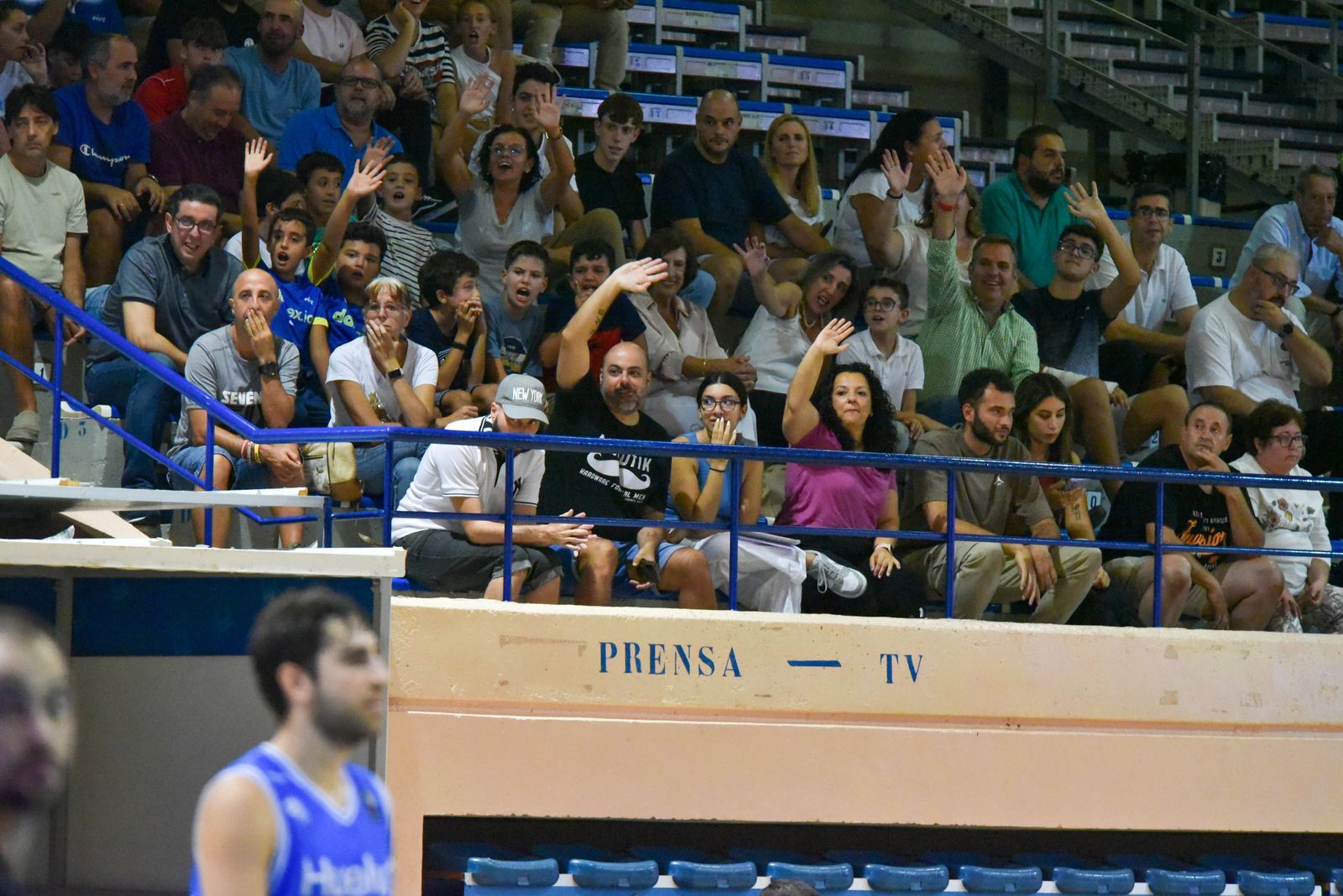 Las fotos del Udea - Ciudad de Huelva de la Copa Diputación de baloncesto