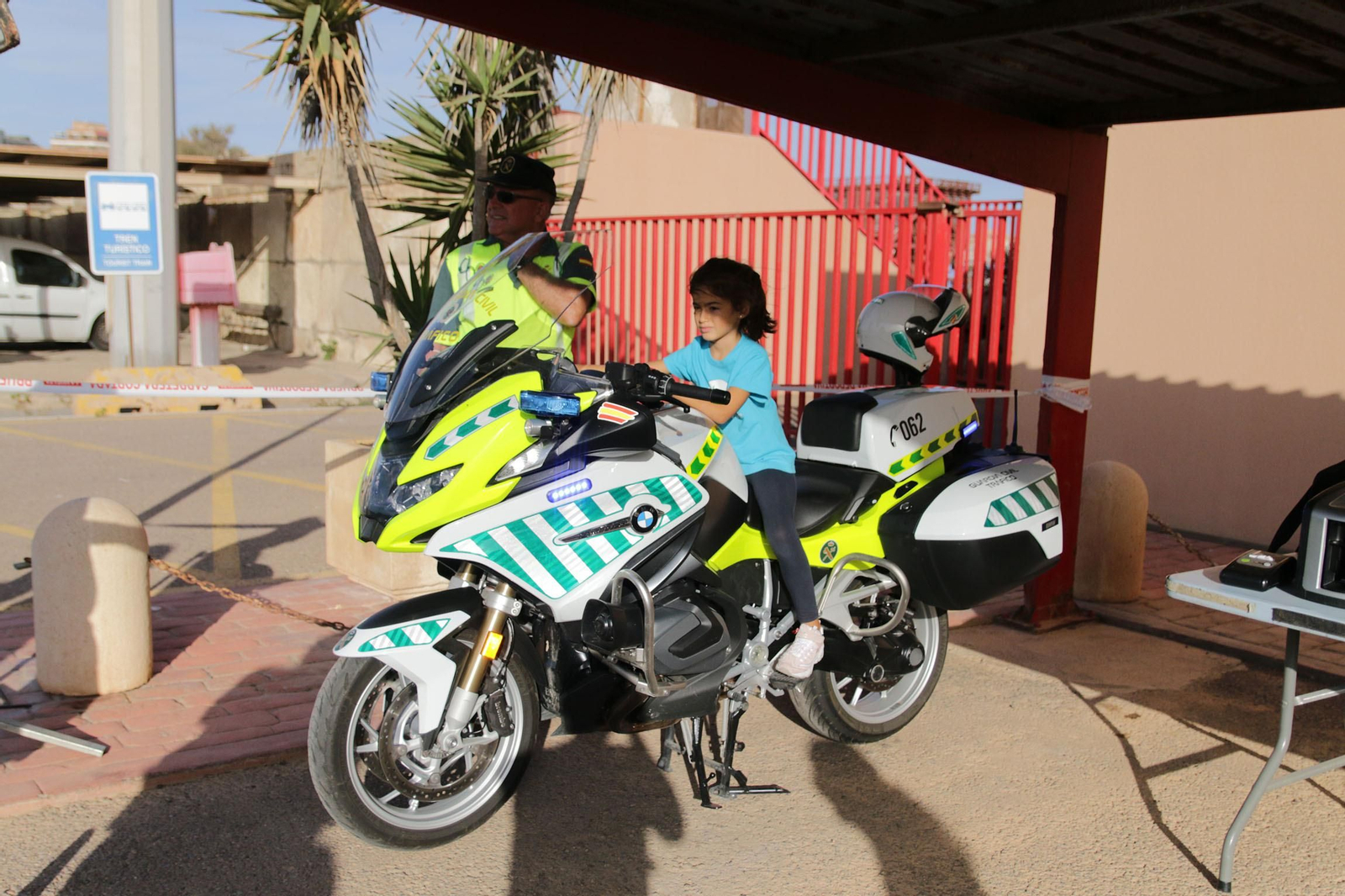 Exposición de Medios de la Guardia Civil con motivo de la festividad de su patrona Exposición de Medios de la Guardia Civil con motivo de la festividad de su patrona