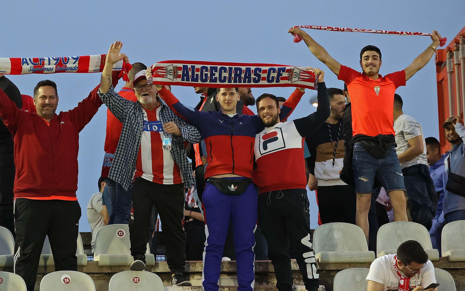 Búscate en el Nuevo Mirador durante el Algeciras - Murcia