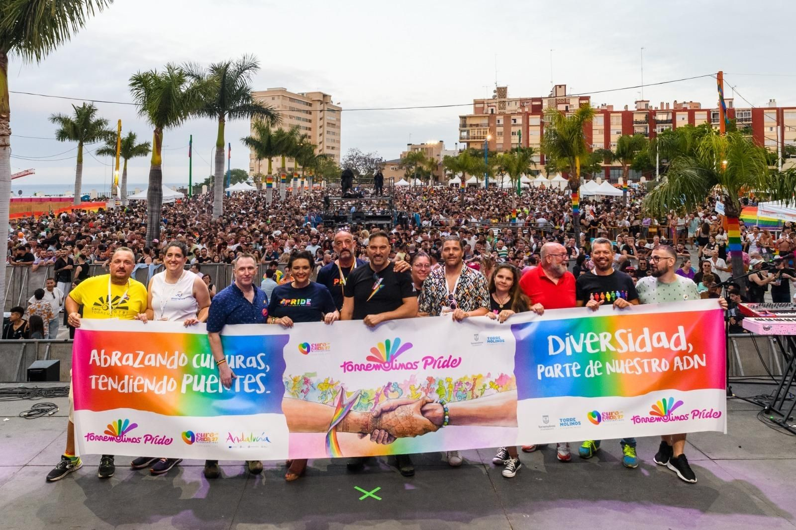 El Pride ha contado con unos 80.000 asistentes. El Pride ha contado con unos 80.000 asistentes.