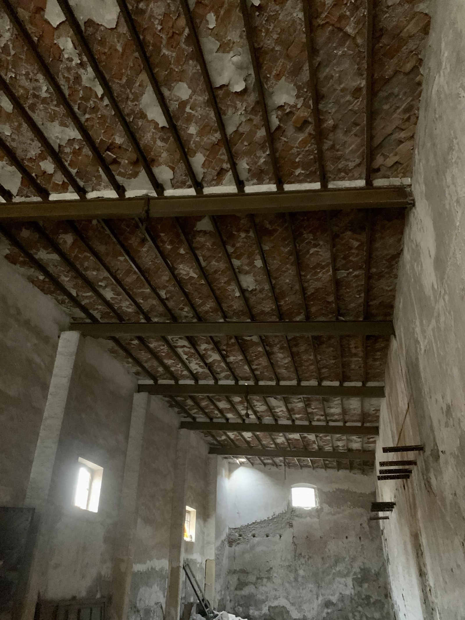 Detalle de los mal estado de los techos.