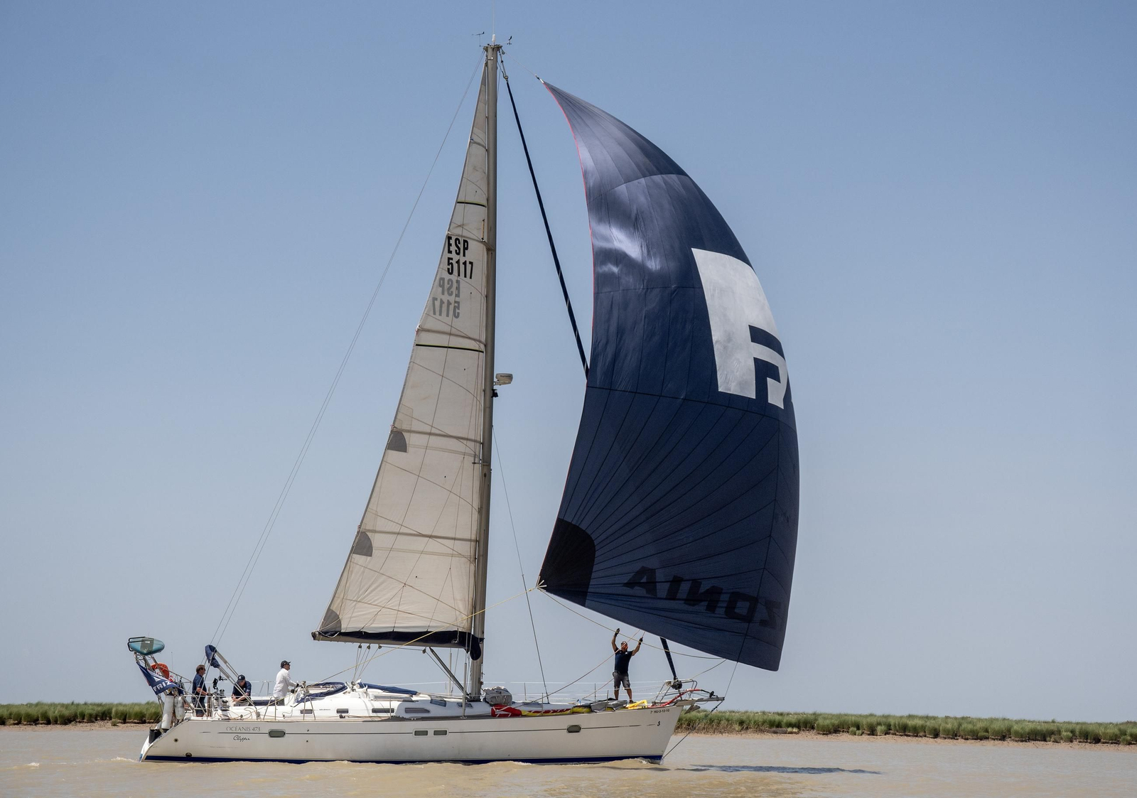 Las espectaculares fotos del Ascenso a Vela del Guadalquivir
