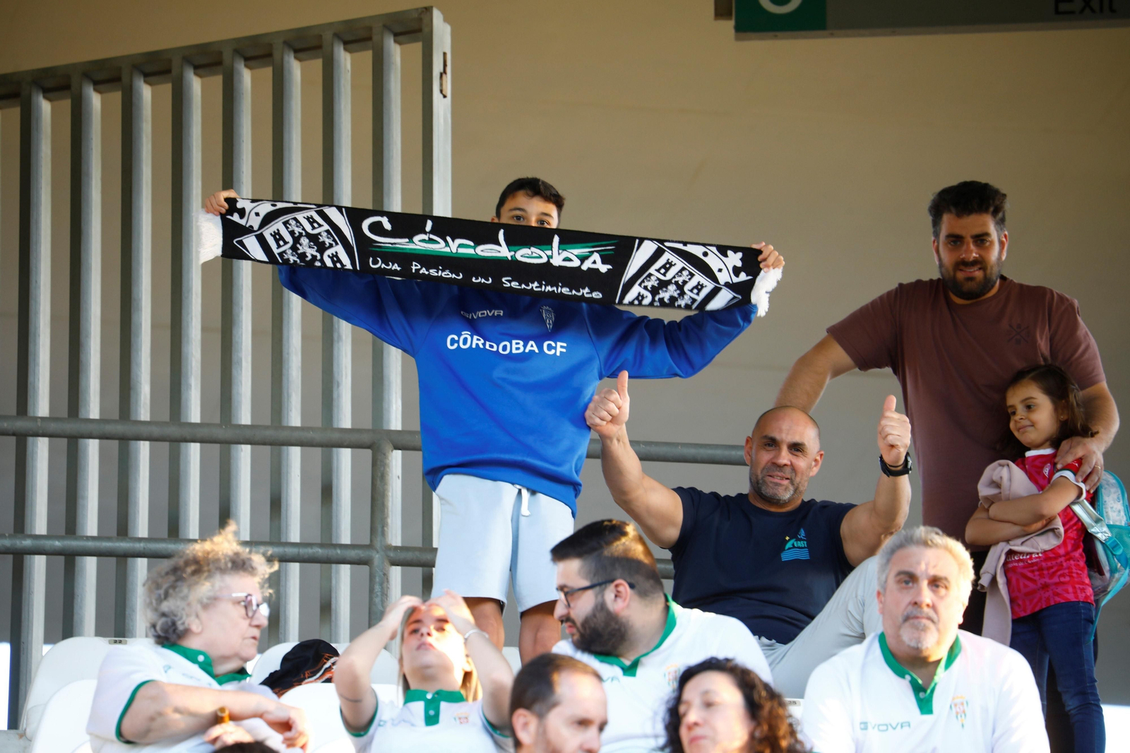 Las mejores fotos del ambiente en el Córdoba CF - Racing Ferrol