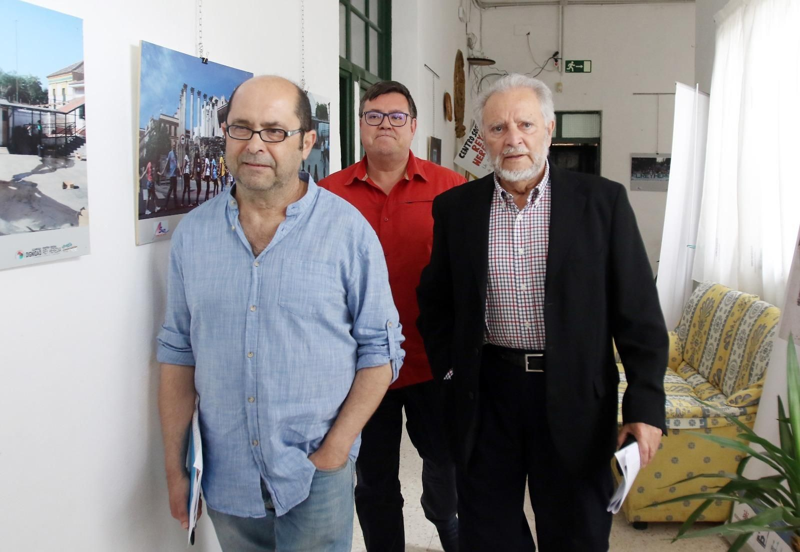 Julio Anguita junto a Juan Rivera Reyes, nuevo presidente de la junta directiva del colectivo