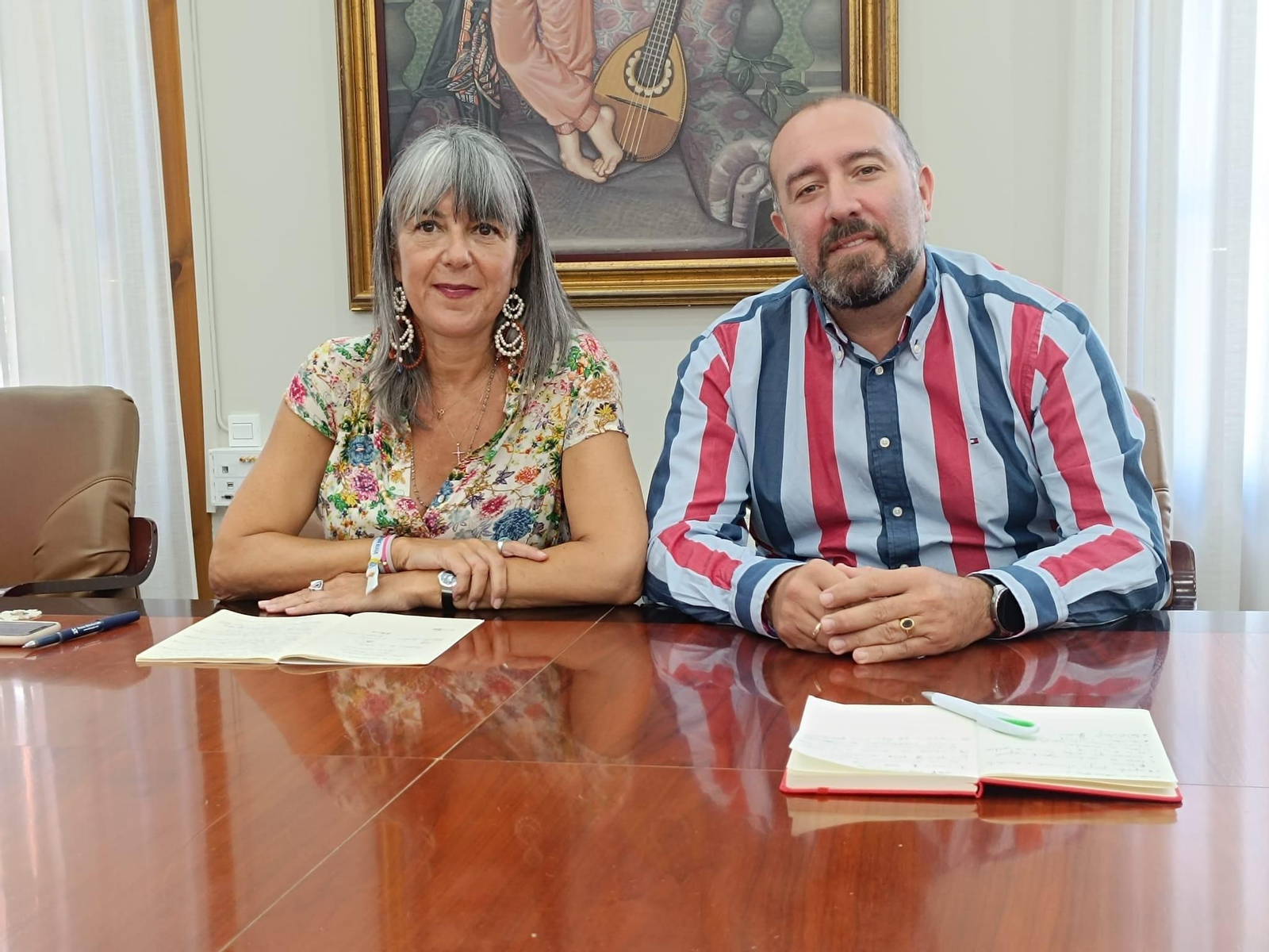 La edil de Desarrollo Local, Áurea Peralta, y el concejal de Comercio, Raúl Campos.