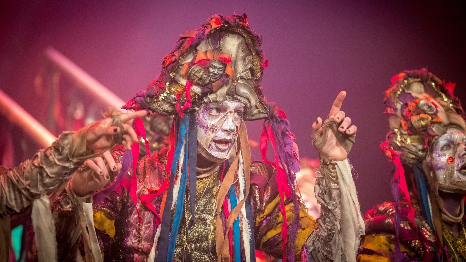 Búscate entre las mejores imágenes de la sexta sesión de cuartos de final del COAC 2025