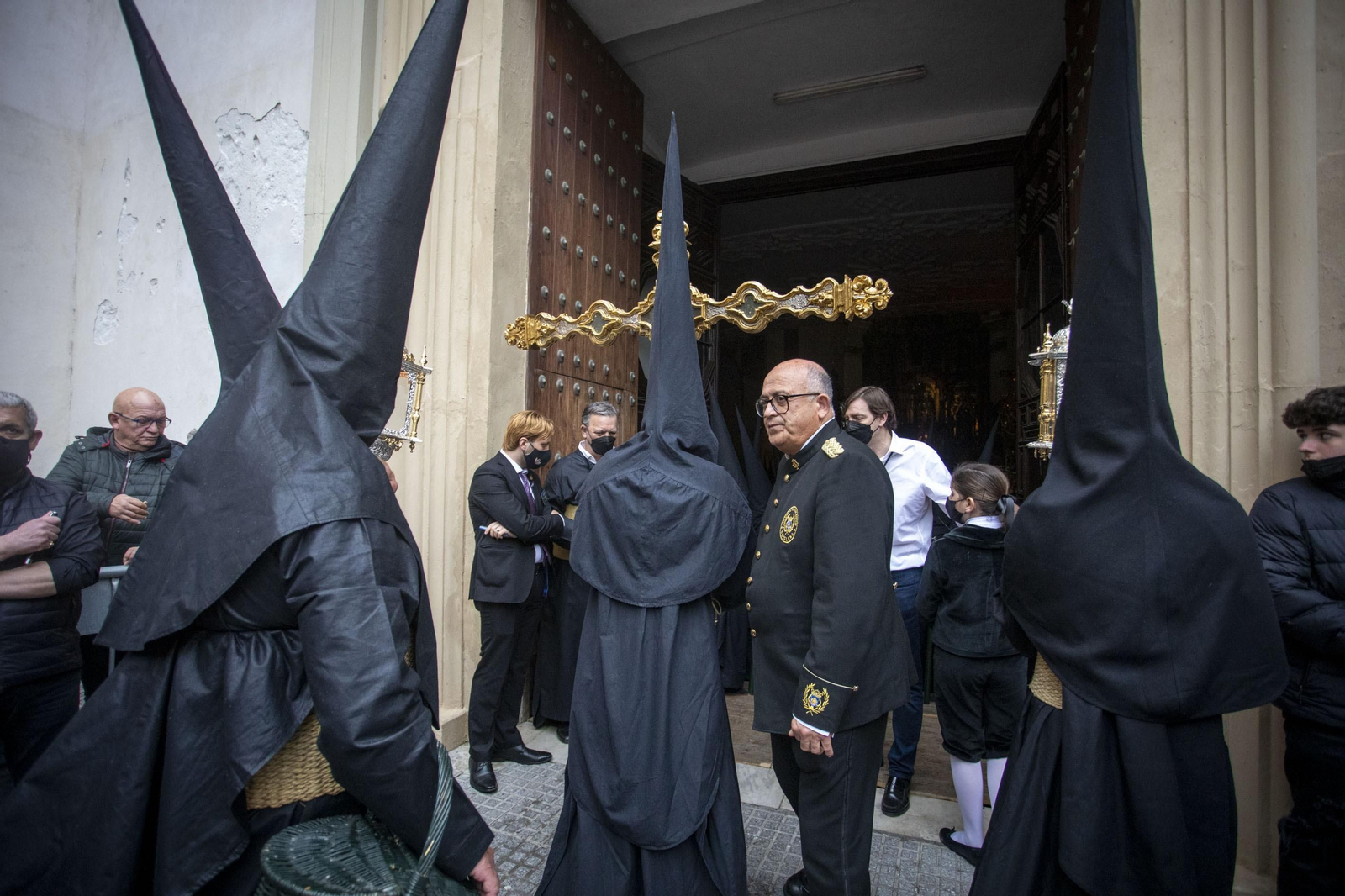 Las imágenes de la cofradía de Vera-Cruz en la Semana Santa de Cádiz 2022