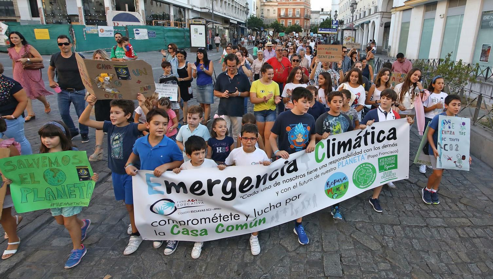 Imagen de la manifestación por plaza Esteve.