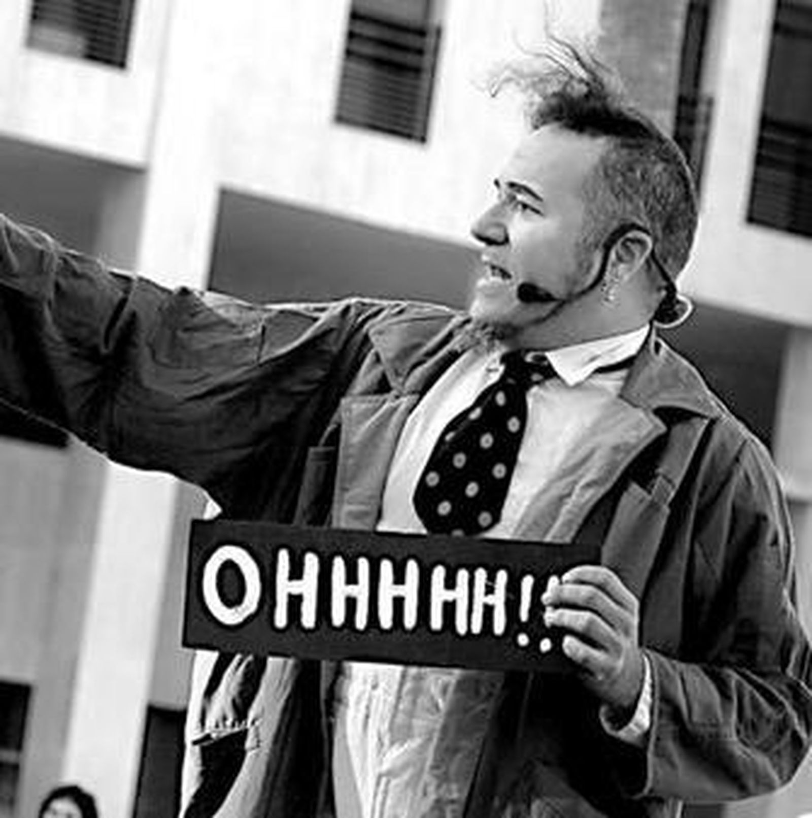 Circo participativo y comicidad lunática en la Plaza Mayor