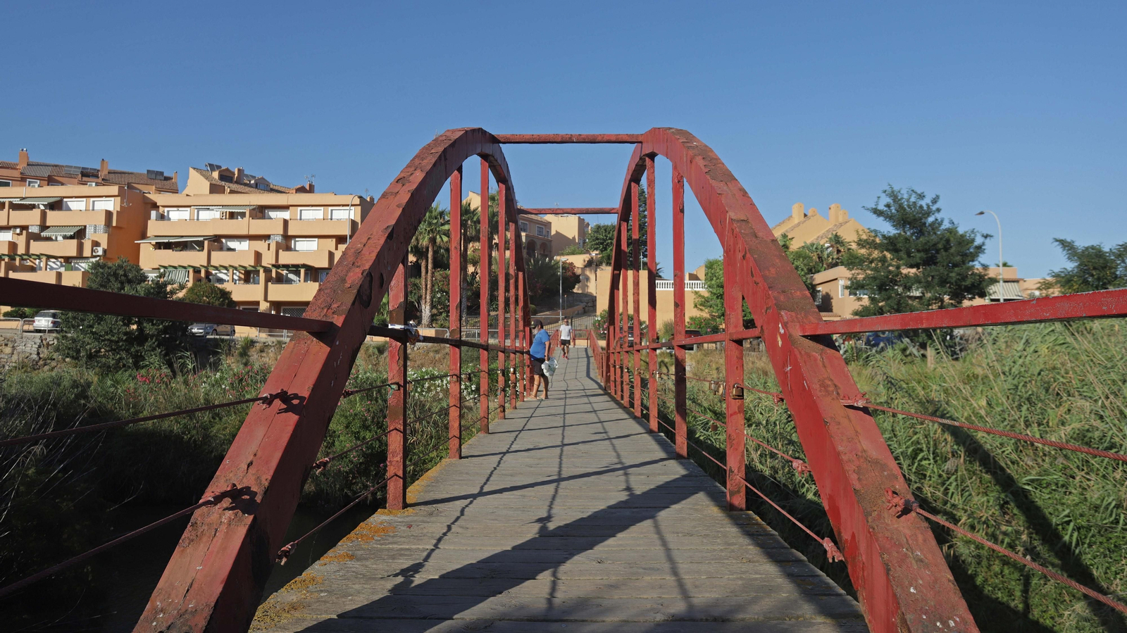 Fotos de los desperfectos del parque del río Pícaro en Algeciras