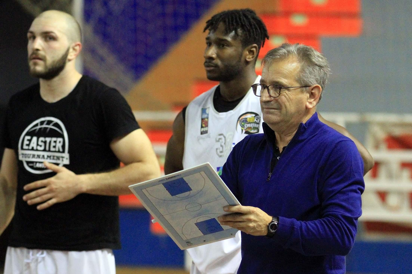 Imágenes del partido de baloncesto Enrique Benítez- Benahavís