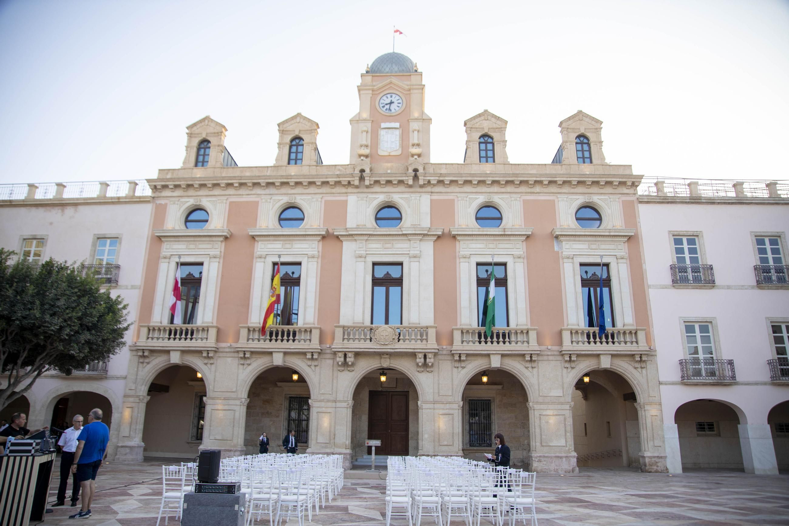 Las imágenes de la inauguración de la Plaza de la Constitución en Almería