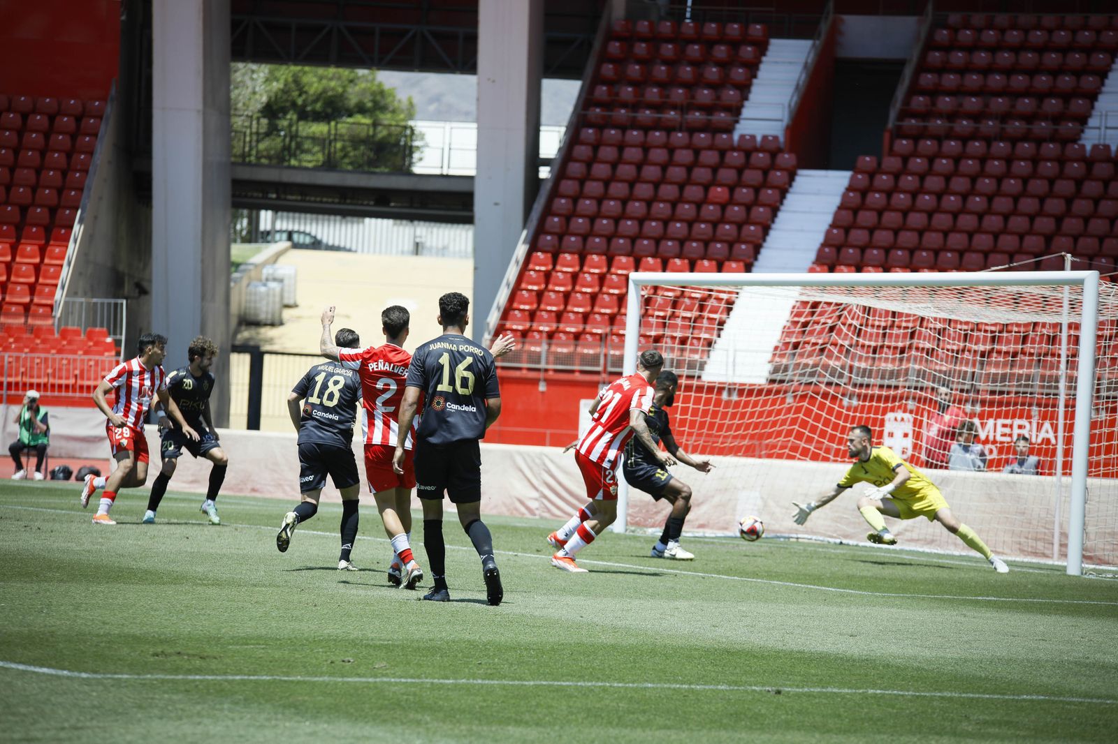 Imágenes del partido entre el Almería B y el Real Jaén