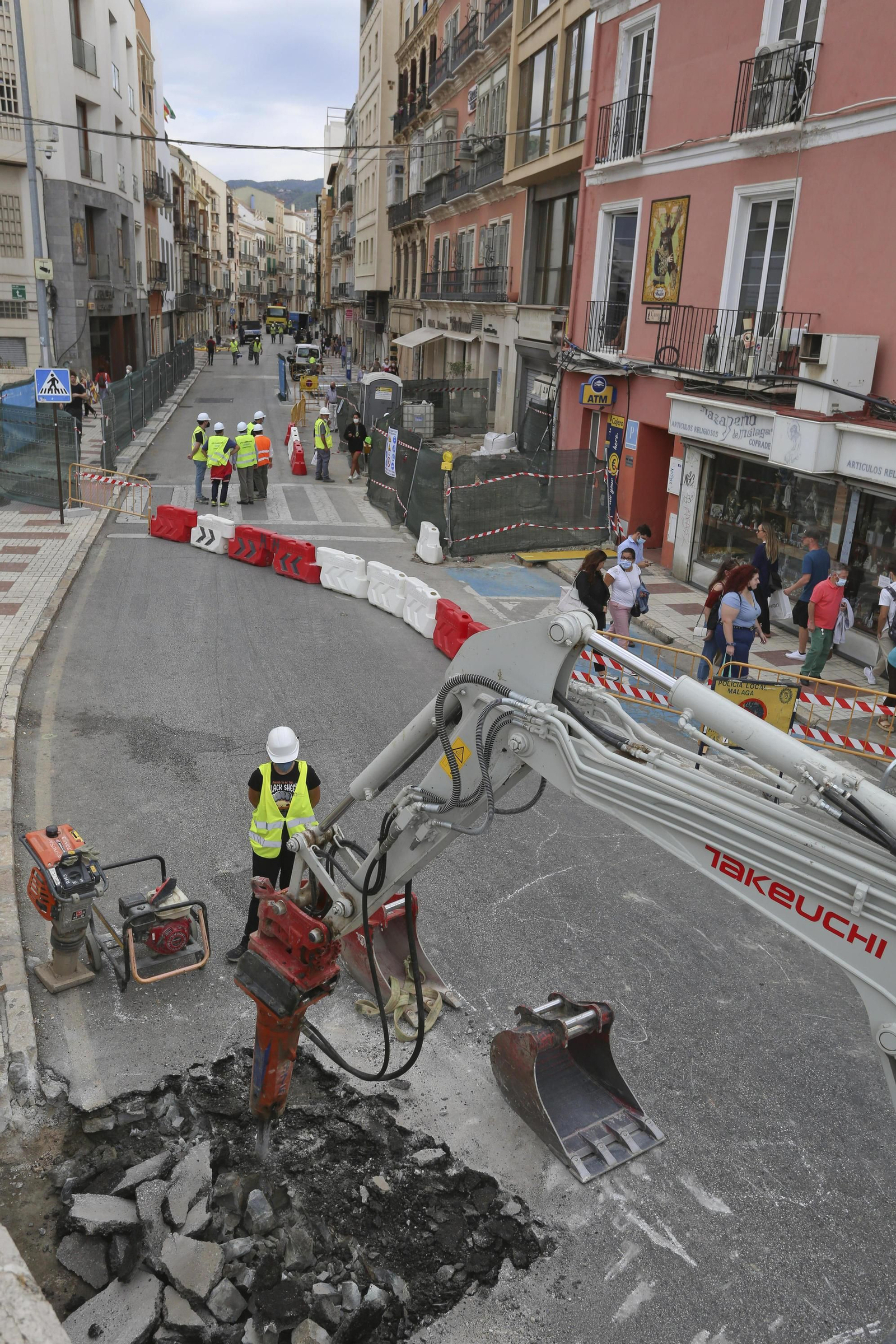 La calle Carretería de Málaga ya está en obras, en fotos