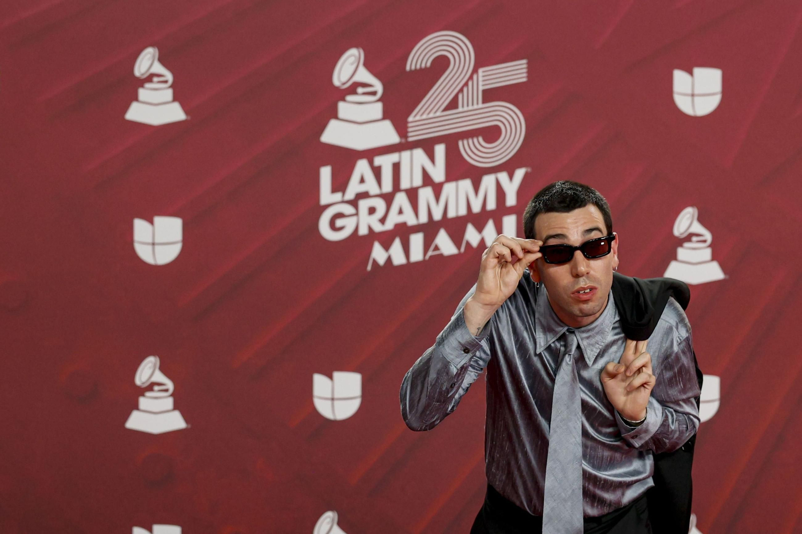 Todos los famosos, tendencias y curiosidades en la alfombra roja de la 25 edición de los Grammy Latinos
