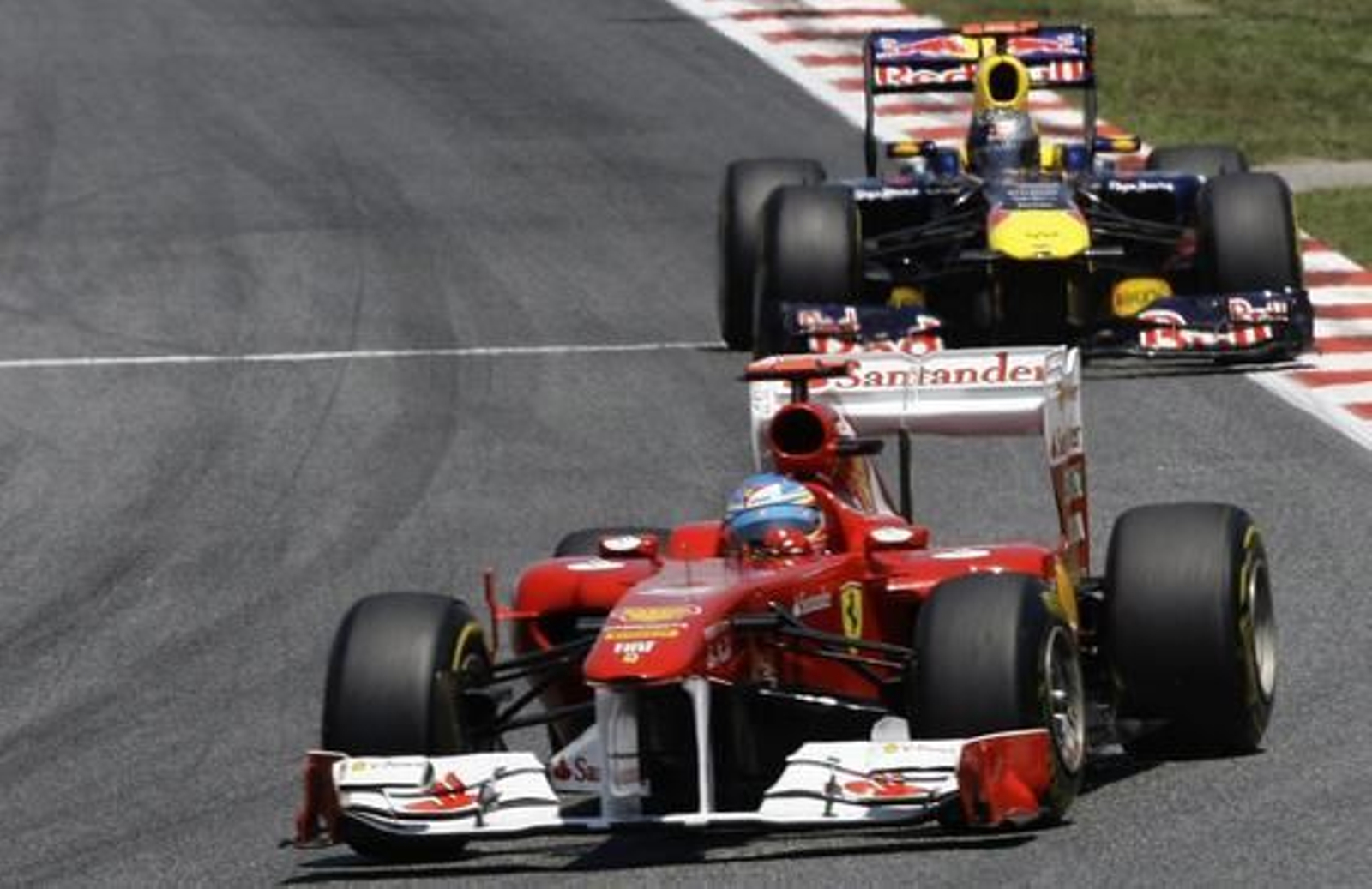 Vettel vuelve a ganar en Montmeló. Alonso acaba quinto.

Foto: reuters