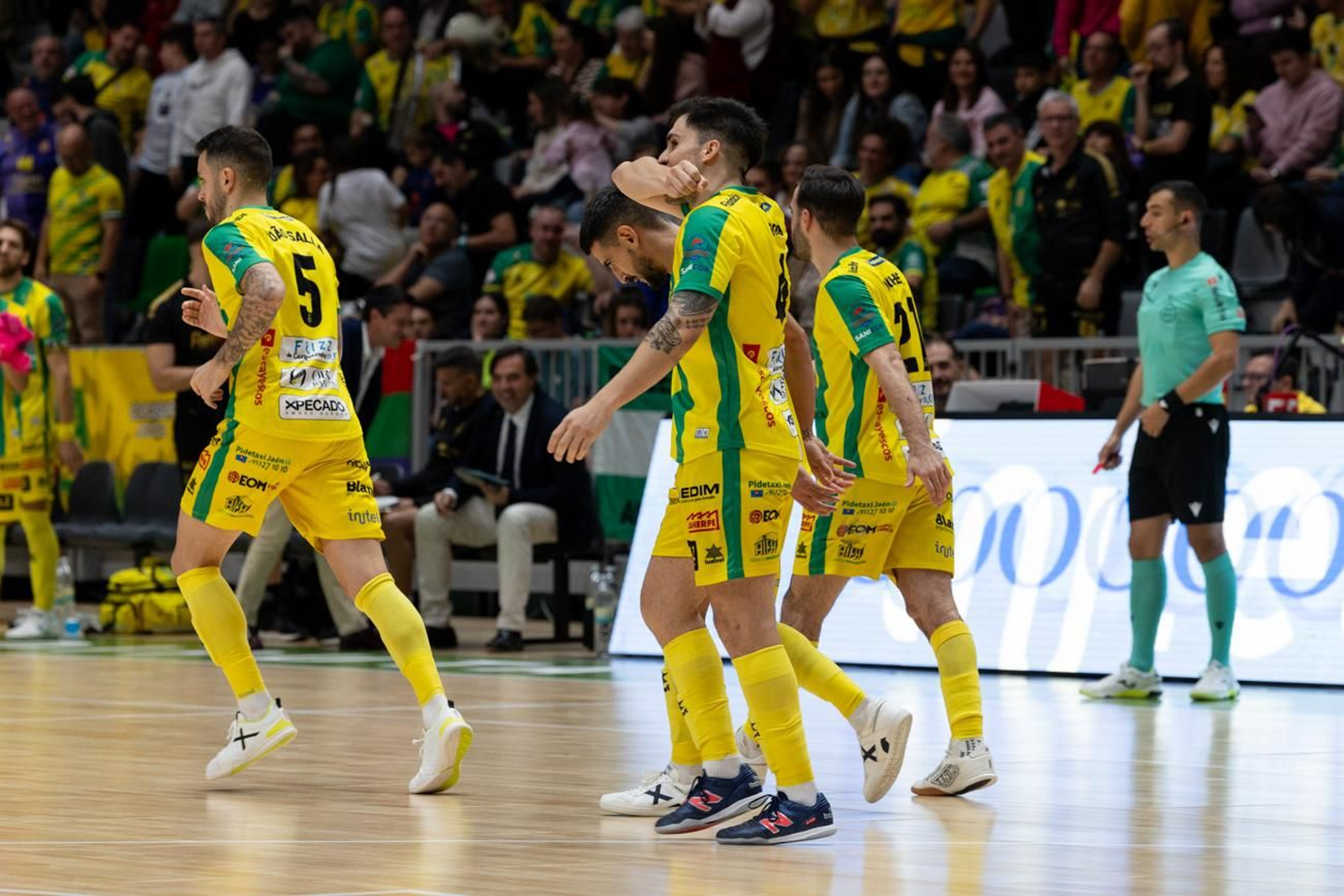 Las mejores fotos de la goleada del Jaén Paraíso Interior FS ante Industrias Santa Coloma