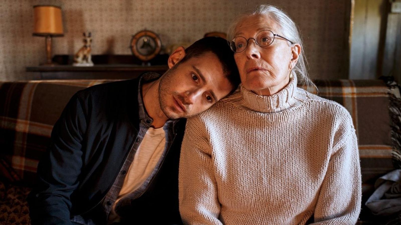 Julian Morris y Vanessa Redgrave en 'Man in an Orange Shirt'