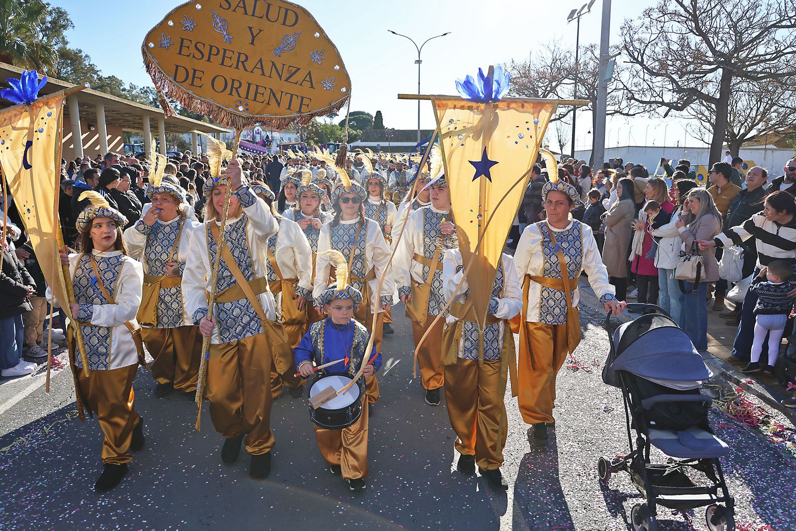 Las mejores fotografías de la salida y recorrido de la cabalgata de Reyes Magos 2026
