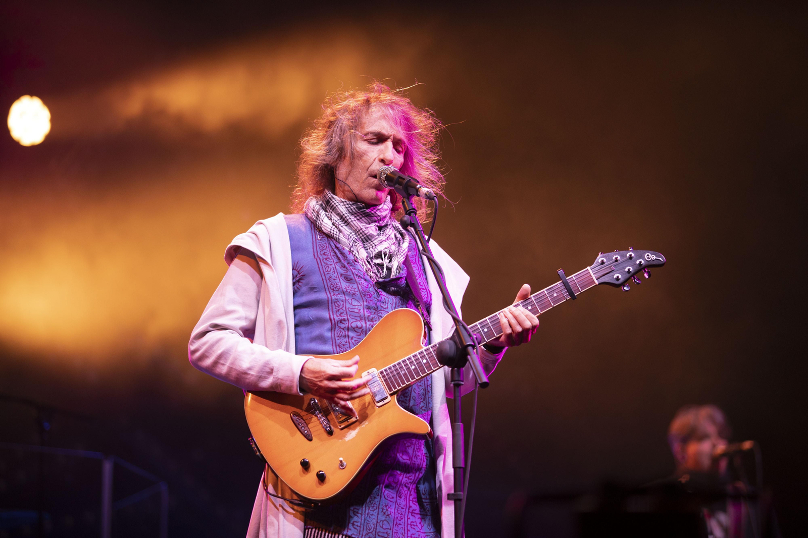 El concierto de Robe Iniesta en Granada, en imágenes