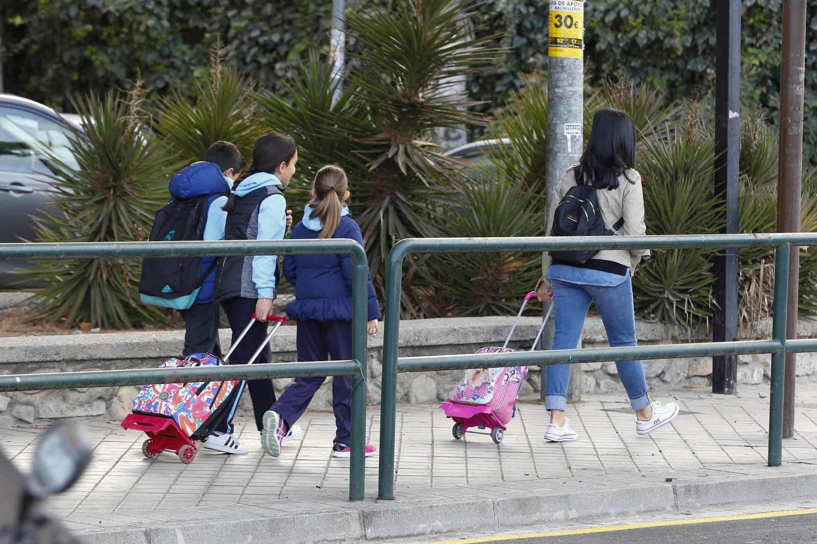 449 docentes secundan la huelga en Educación según las primeras estimaciones