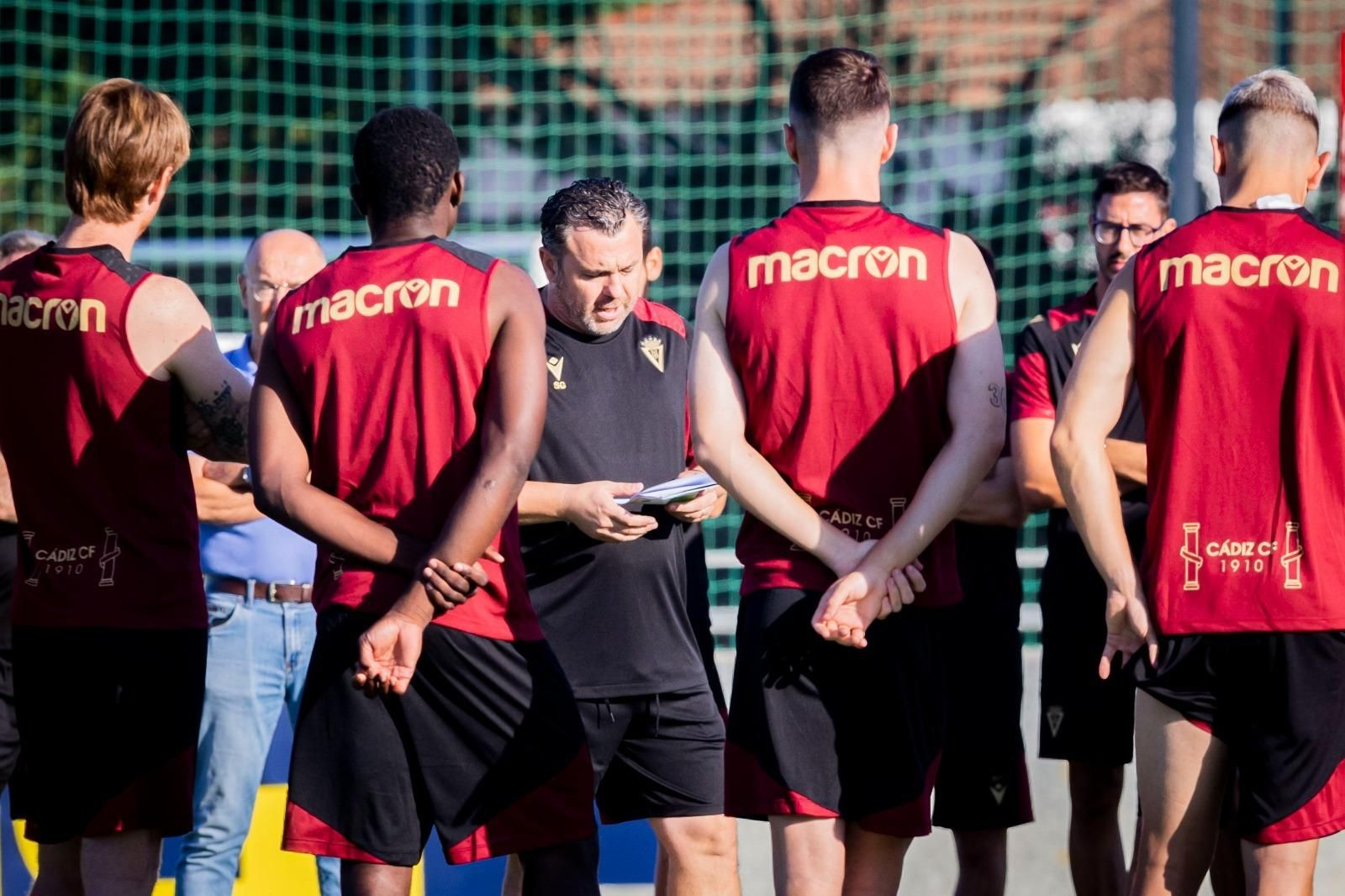 Las imágenes del primer entrenamiento del Cádiz CF en la temporada 2023/24