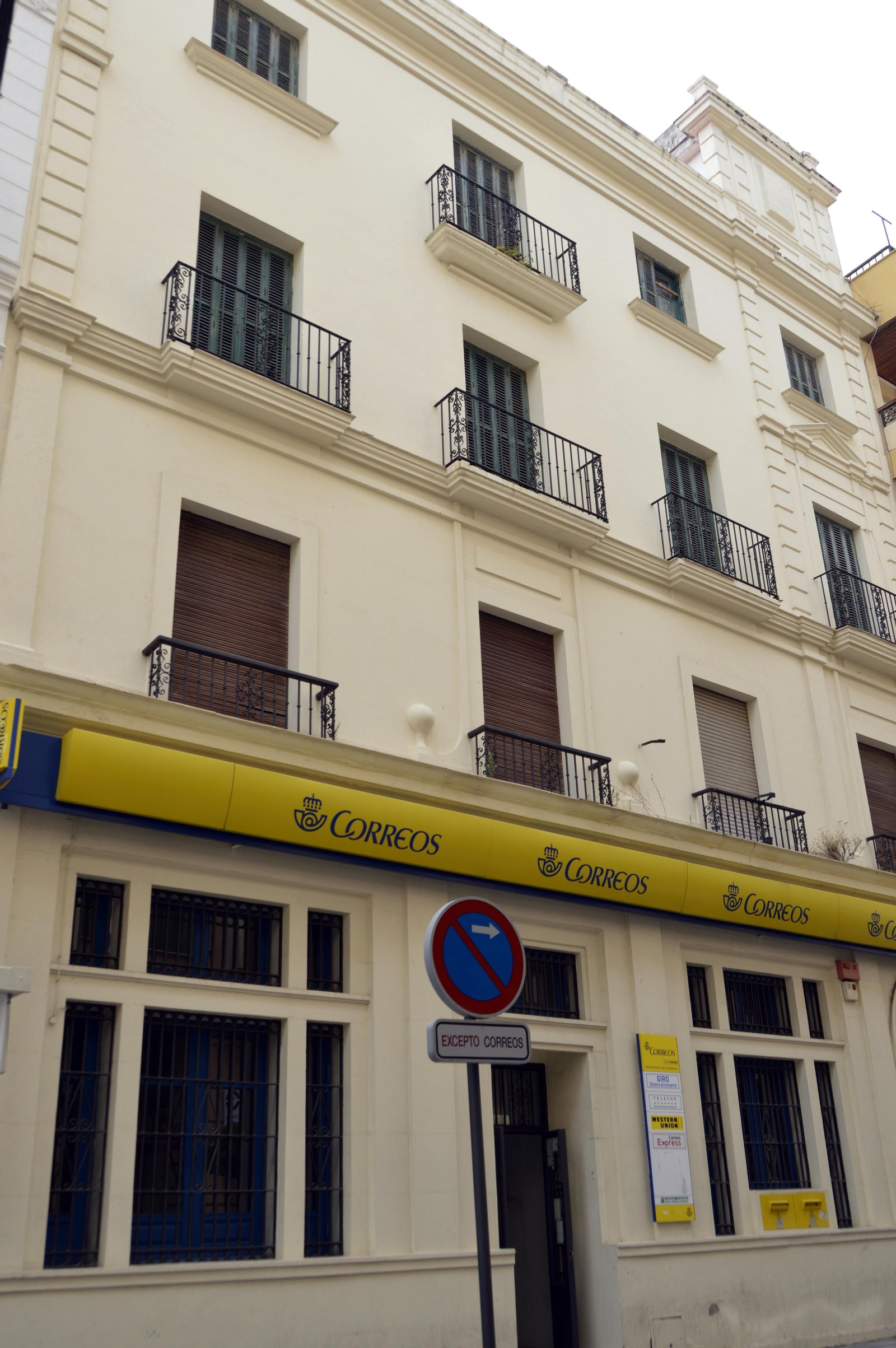 Correos, en la calle Radio Algeciras.