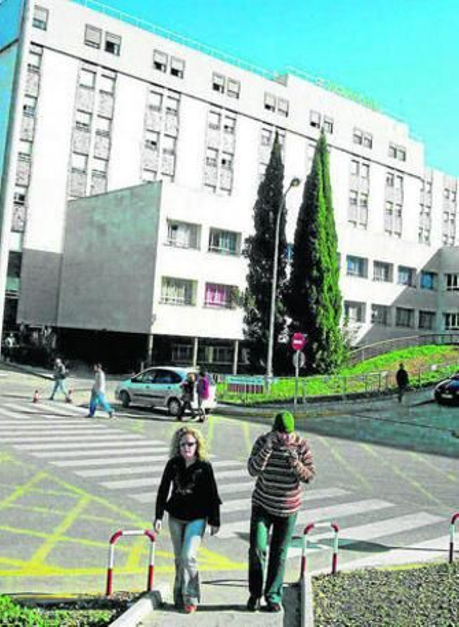 Accesos al Hospital Reina Sofía.